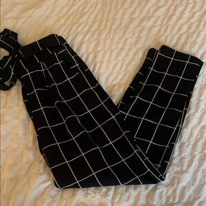 Stylive Black & White Windowpane Check Tie-Waist Pants - Size M